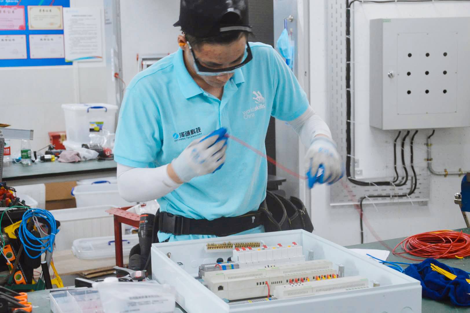 家用/商業電氣安裝、KNX編程、裝置測試